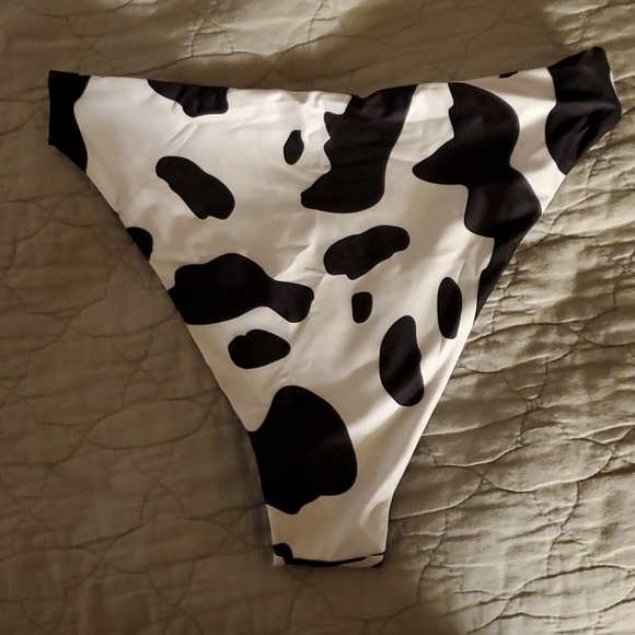 SHIEN COW SUIT - Picture 2 of 5